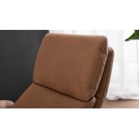 Interliving Sessel Serie 4566 haselnussfarbenes Leder Punch & schwarzer Sternfuß