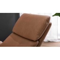 Interliving Sessel Serie 4566 haselnussfarbenes Leder Punch & schwarzer Sternfuß