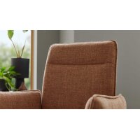 Interliving Esszimmer Serie 5505 - Armlehnstuhl mit Drehfunktion hellbraunes Flachgewebe 985-72 & schwarzes Metall