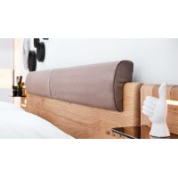 Interliving Schlafzimmer Serie 1015 – Bettgestell mit Hängekonsolen sienafarbener Bezug Kano 9811, Wildeiche – Liegefläche ca. 180 x 200 cm