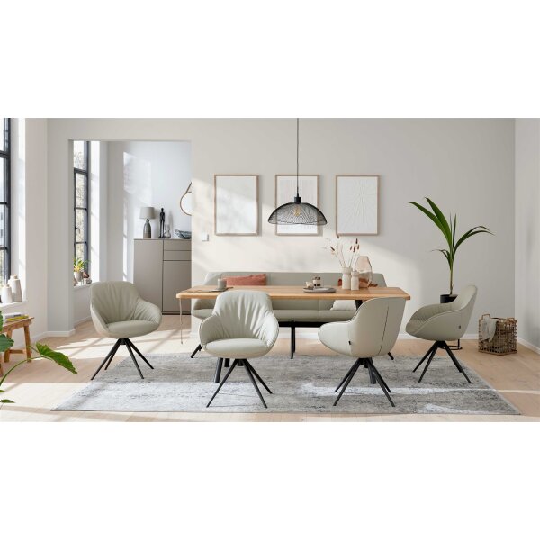 Interliving Esszimmer Serie 5115 - sechsteilige Essgruppe milchkaffeefarbenes Leder Tendens Latte, anthrazitfarbenes Metall & astige Eiche