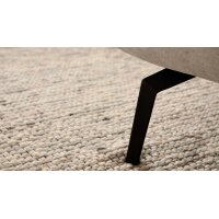 Interliving Sofa Serie 4304 – Wohnlandschaft ecrufarbener Bezug Macan & silberfarbener Bezug Vera – Stellfläche ca. 243 x 357 cm