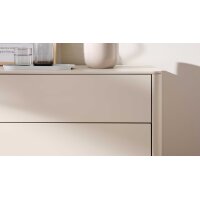 Interliving Wohnzimmer Serie 2035 - Sideboard beiger Mattlack - drei Schubladen, zwei Türen, Länge ca. 200 cm