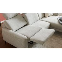 Interliving Sofa Serie 4066 – WallAway-Funktion motorisch
