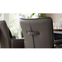 Interliving Esszimmer Serie 5123 – Armlehnstuhl mit Funktionen hellgraues Leder Fog & schwarzes Metall